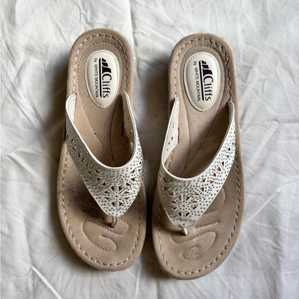 White Mountain Tan and White Sandals Soft Comfortable Design